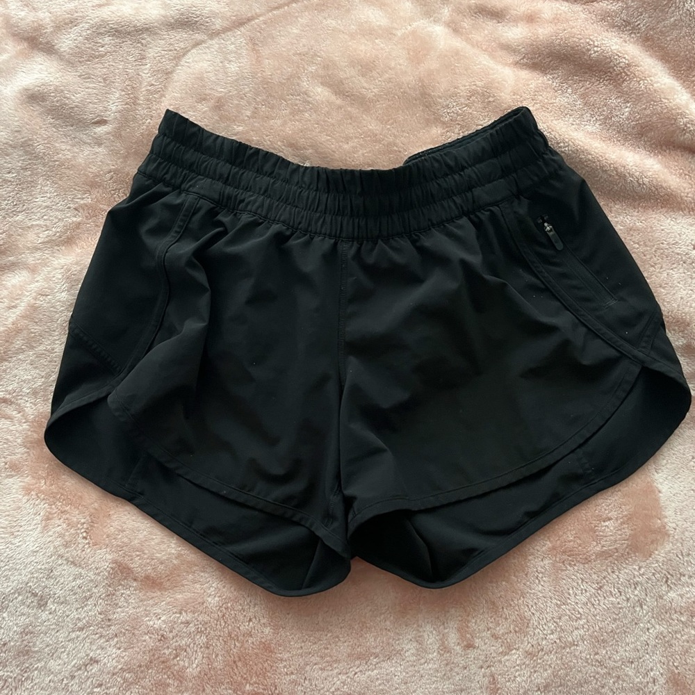 lululemon athletica Tracker Short V *4"